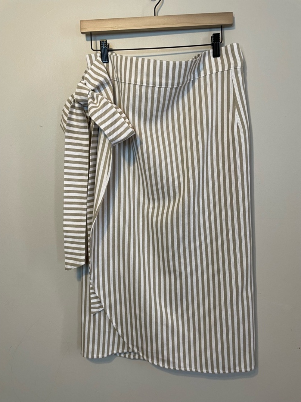 La Vie Style House Wrap Skirt Striped